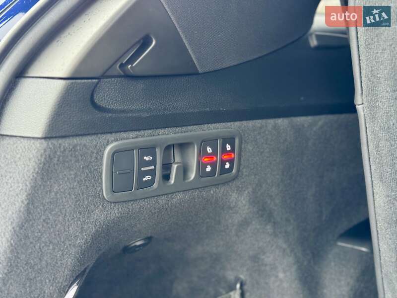 Позашляховик / Кросовер Audi Q7 2020 в Івано-Франківську