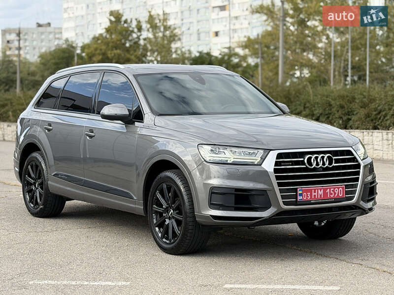 Позашляховик / Кросовер Audi Q7 2017 в Запоріжжі