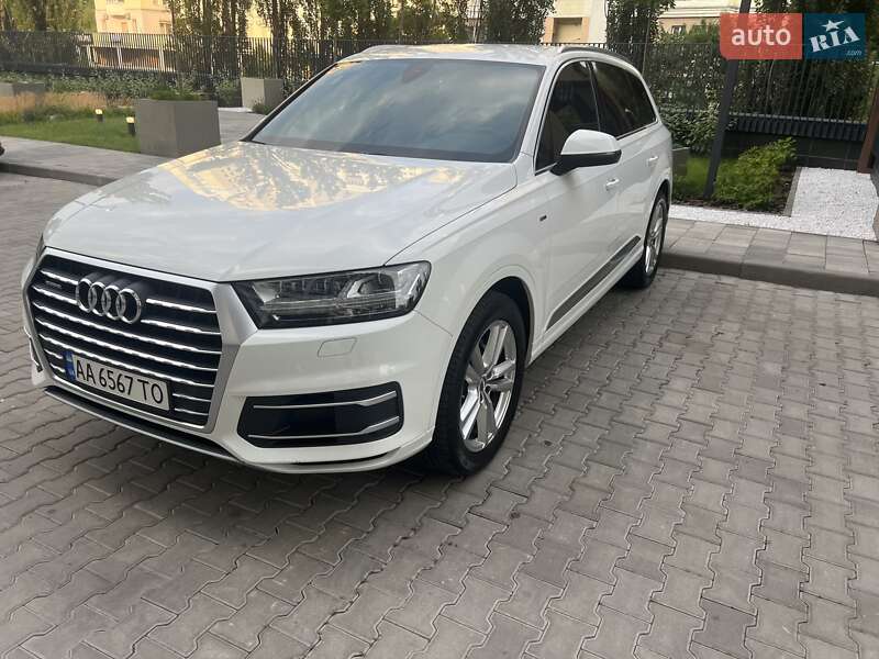 Позашляховик / Кросовер Audi Q7 2018 в Києві