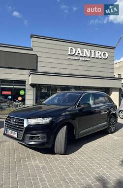 Позашляховик / Кросовер Audi Q7 2016 в Львові