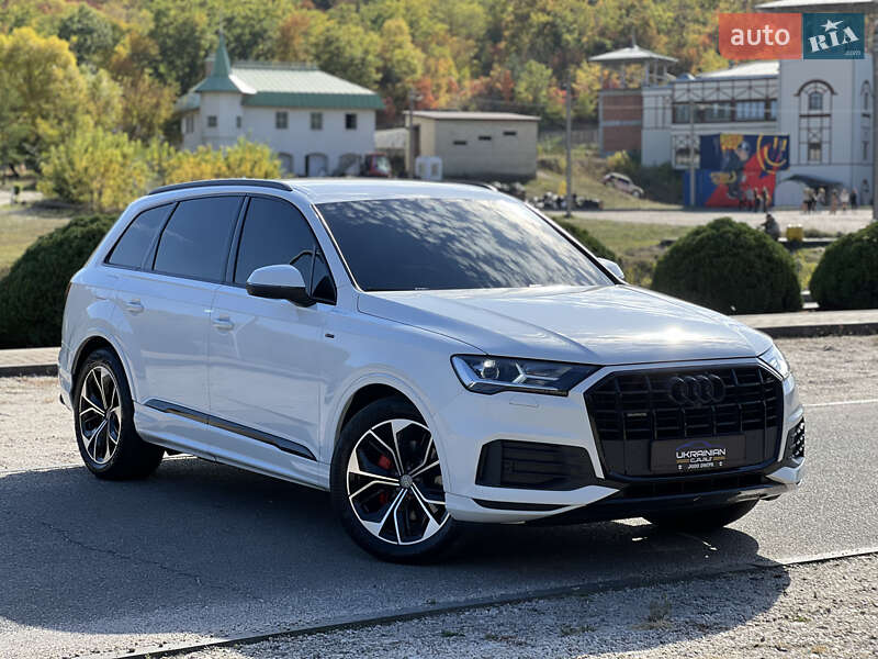 Внедорожник / Кроссовер Audi Q7 2021 в Днепре