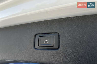 Внедорожник / Кроссовер Audi Q7 2021 в 