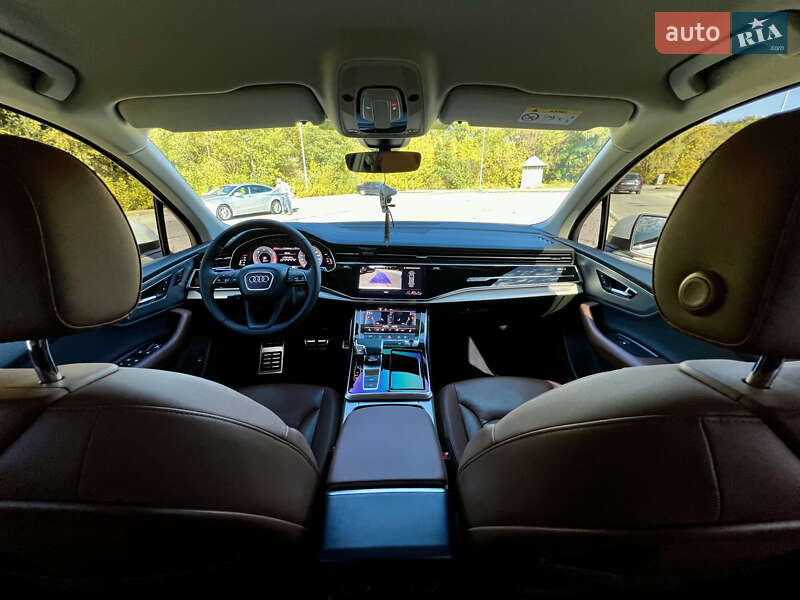Внедорожник / Кроссовер Audi Q7 2021 в Днепре