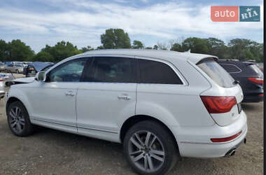 Внедорожник / Кроссовер Audi Q7 2015 в 