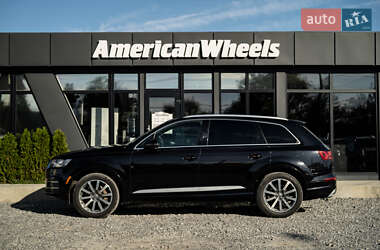 Позашляховик / Кросовер Audi Q7 2017 в 
