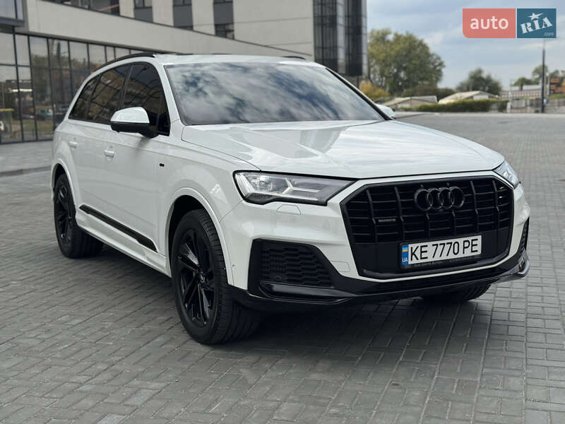 Внедорожник / Кроссовер Audi Q7 2020 в Днепре