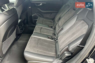 Внедорожник / Кроссовер Audi Q7 2020 в 