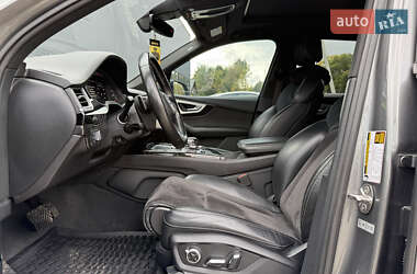 Позашляховик / Кросовер Audi Q7 2016 в 