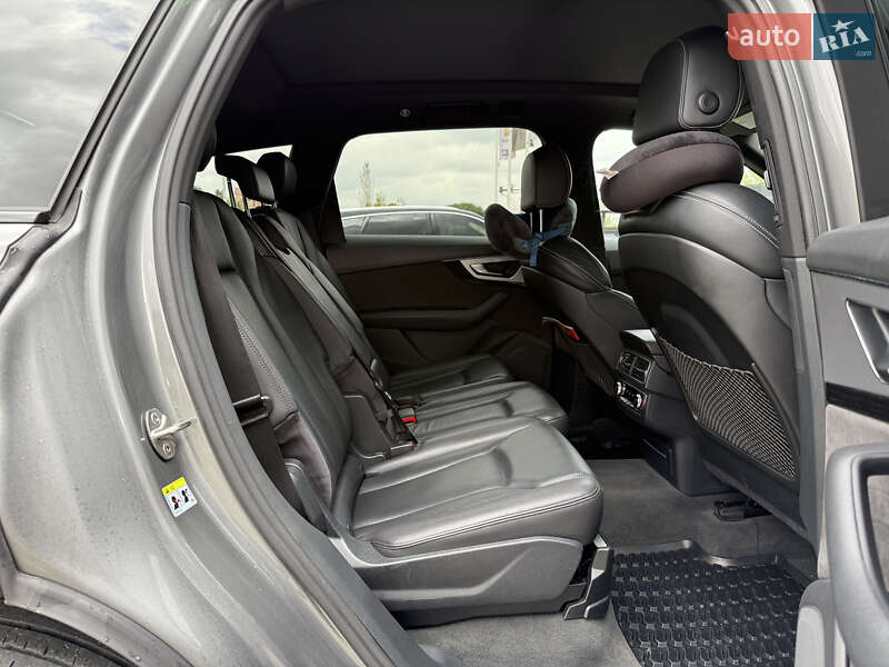 Внедорожник / Кроссовер Audi Q7 2016 в Львове