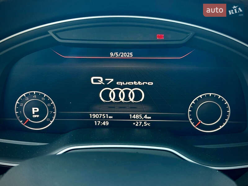 Позашляховик / Кросовер Audi Q7 2017 в Києві