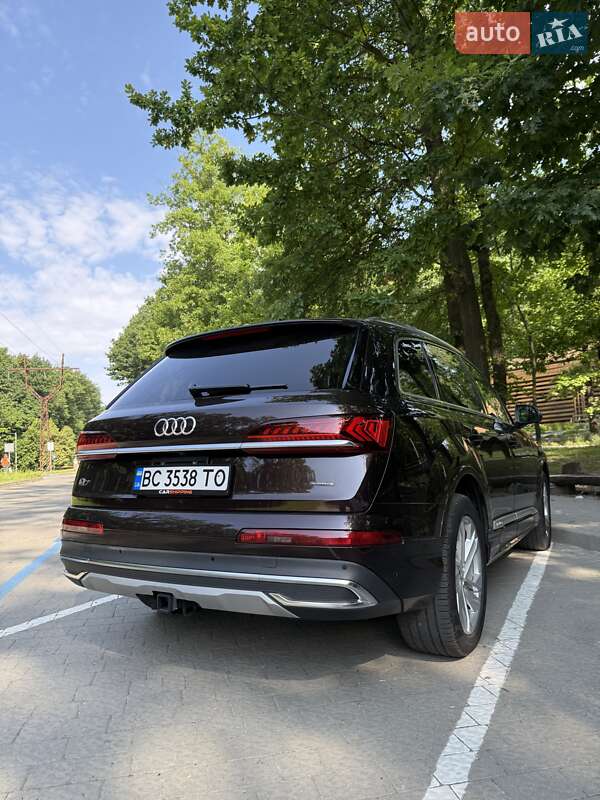 Позашляховик / Кросовер Audi Q7 2019 в Львові