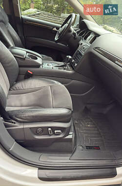 Позашляховик / Кросовер Audi Q7 2014 в 