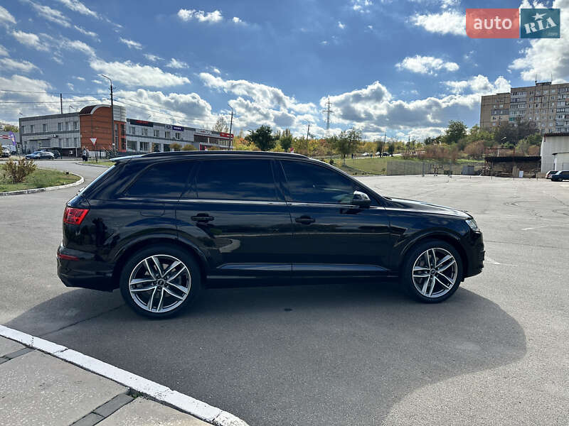 Внедорожник / Кроссовер Audi Q7 2018 в Кривом Роге