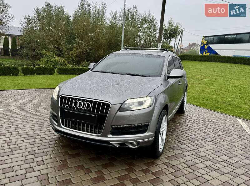 Позашляховик / Кросовер Audi Q7 2011 в Чернівцях