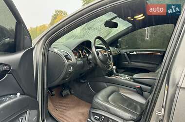 Позашляховик / Кросовер Audi Q7 2011 в 