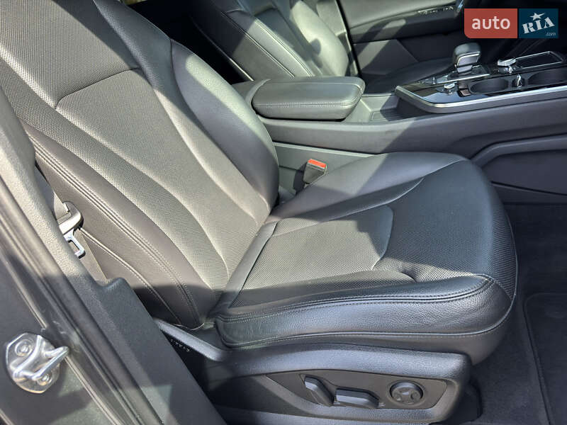Позашляховик / Кросовер Audi Q7 2019 в Києві