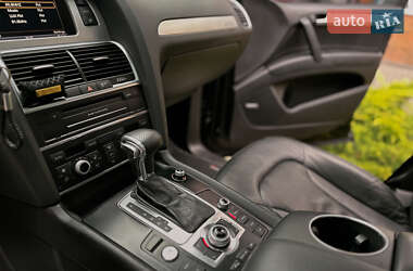 Позашляховик / Кросовер Audi Q7 2014 в 