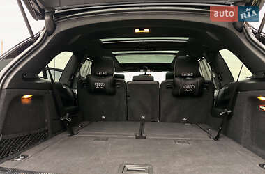 Позашляховик / Кросовер Audi Q7 2014 в 