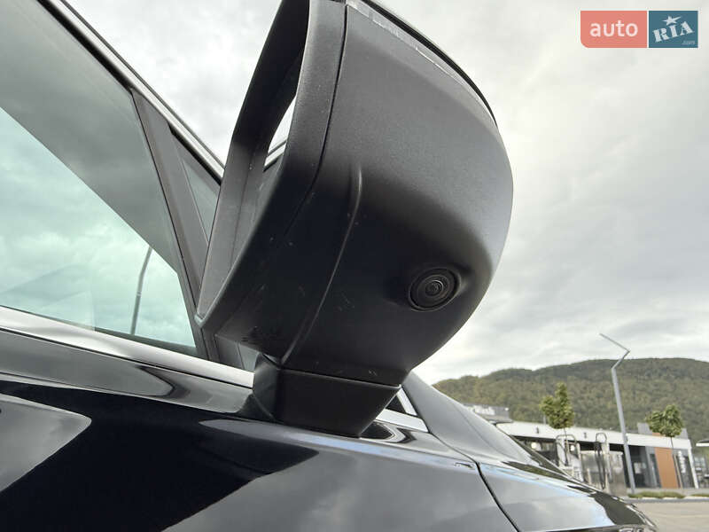 Позашляховик / Кросовер Audi Q7 2019 в Хусті