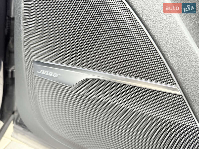 Позашляховик / Кросовер Audi Q7 2019 в Хусті