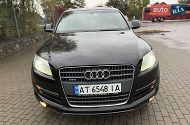 Позашляховик / Кросовер Audi Q7 2006 в 