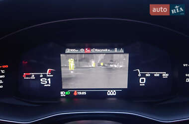 Внедорожник / Кроссовер Audi Q7 2021 в 