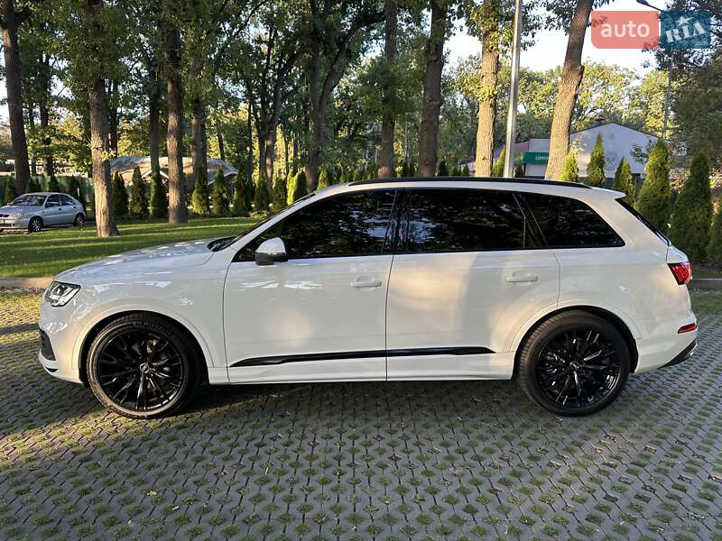 Позашляховик / Кросовер Audi Q7 2023 в Харкові
