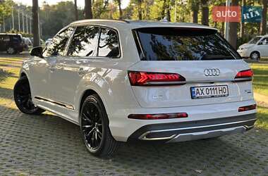 Внедорожник / Кроссовер Audi Q7 2023 в 