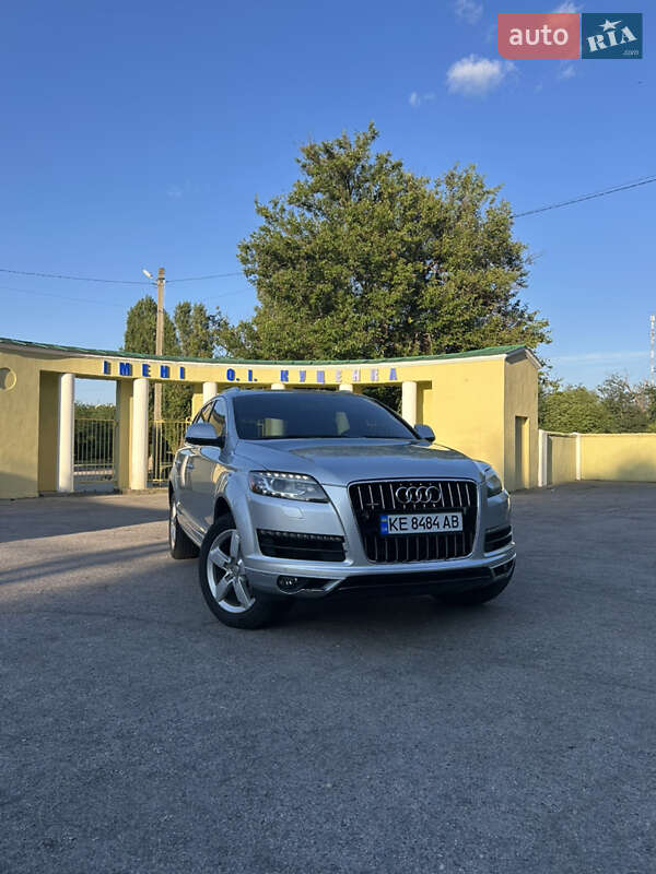 Позашляховик / Кросовер Audi Q7 2015 в Кривому Розі