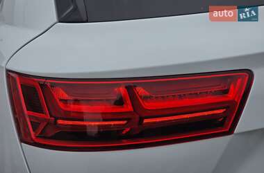Внедорожник / Кроссовер Audi Q7 2017 в 