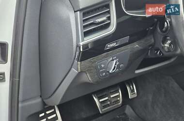 Внедорожник / Кроссовер Audi Q7 2017 в 