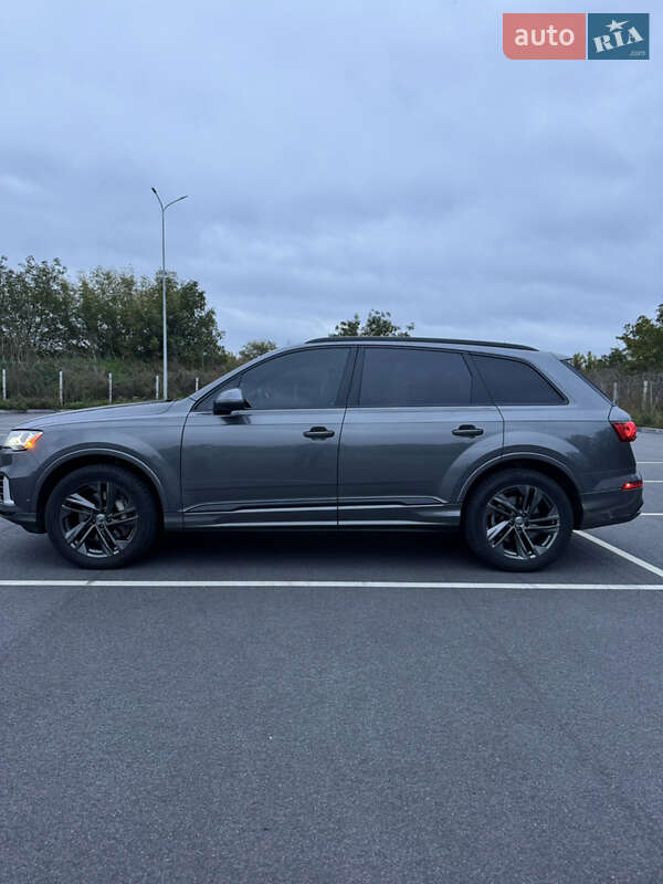 Внедорожник / Кроссовер Audi Q7 2020 в Виннице
