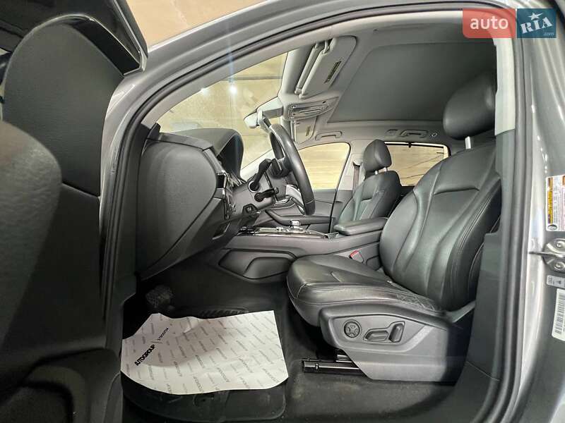 Позашляховик / Кросовер Audi Q7 2015 в Одесі