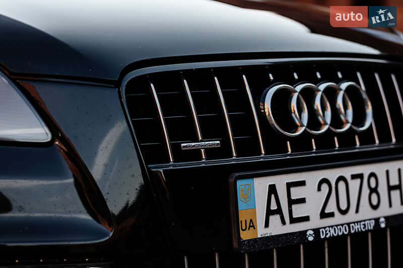 Позашляховик / Кросовер Audi Q7 2010 в Дніпрі