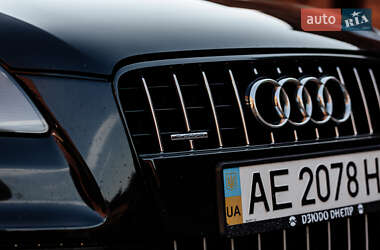 Внедорожник / Кроссовер Audi Q7 2010 в 