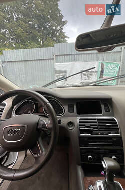 Позашляховик / Кросовер Audi Q7 2015 в 