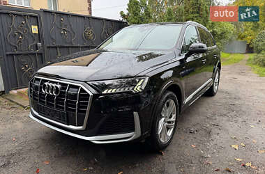 Внедорожник / Кроссовер Audi Q7 2020 в Киеве