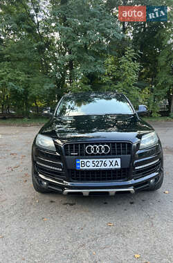Позашляховик / Кросовер Audi Q7 2007 в 
