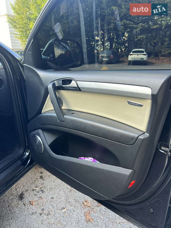 Позашляховик / Кросовер Audi Q7 2007 в Львові