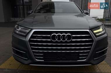 Позашляховик / Кросовер Audi Q7 2016 в Києві