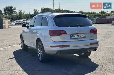 Внедорожник / Кроссовер Audi Q7 2011 в 