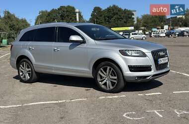 Внедорожник / Кроссовер Audi Q7 2011 в 