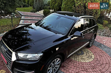 Внедорожник / Кроссовер Audi Q7 2018 в 