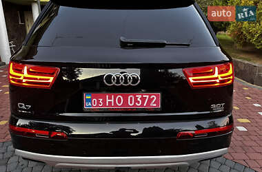 Внедорожник / Кроссовер Audi Q7 2018 в 