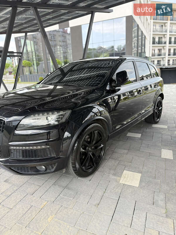 Позашляховик / Кросовер Audi Q7 2012 в Мукачевому