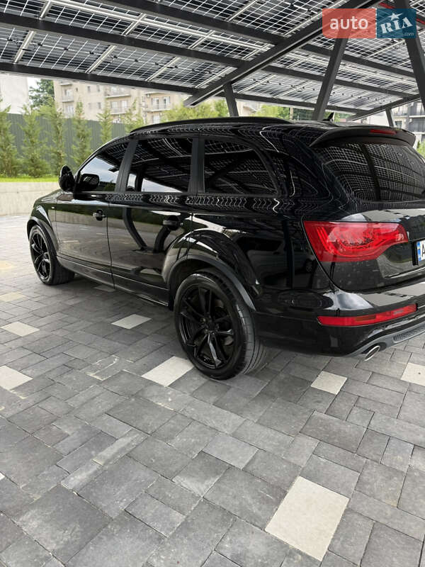 Позашляховик / Кросовер Audi Q7 2012 в Мукачевому