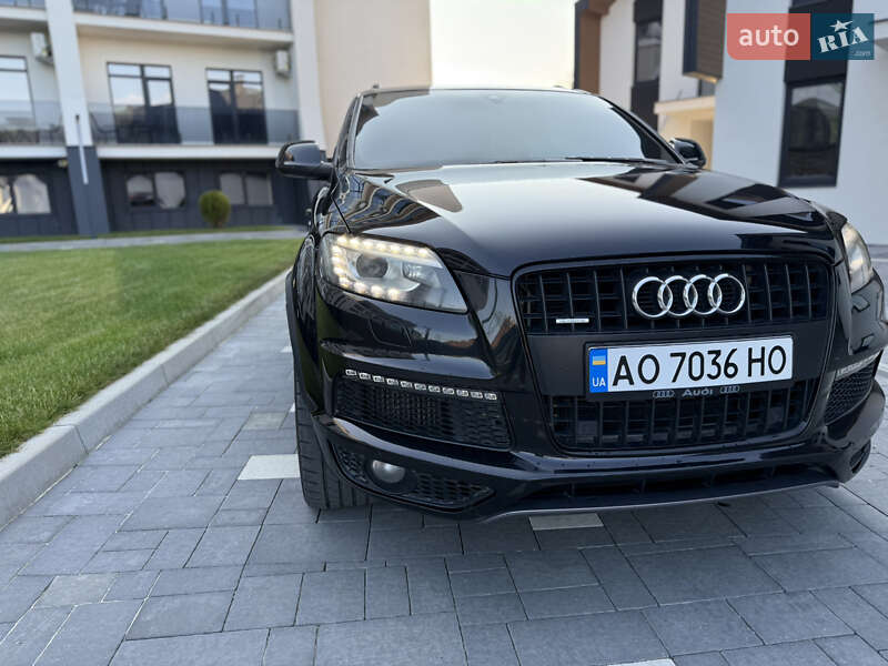 Внедорожник / Кроссовер Audi Q7 2012 в Мукачево