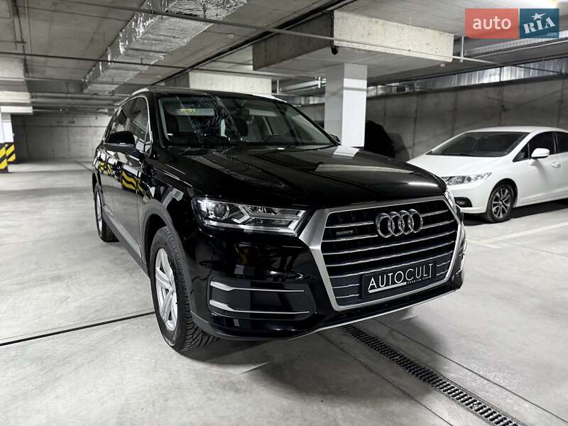 Внедорожник / Кроссовер Audi Q7 2016 в Днепре