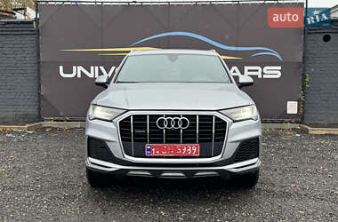 Позашляховик / Кросовер Audi Q7 2017 в 