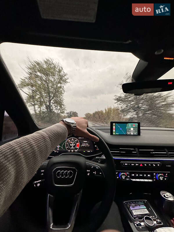 Позашляховик / Кросовер Audi Q7 2018 в Києві
